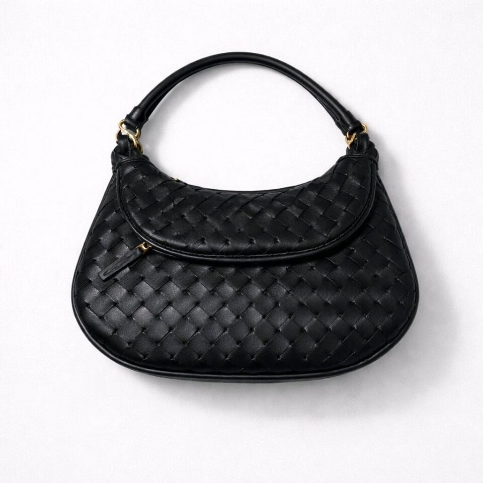 Örgü Detaylı Siyah Kol Çantası