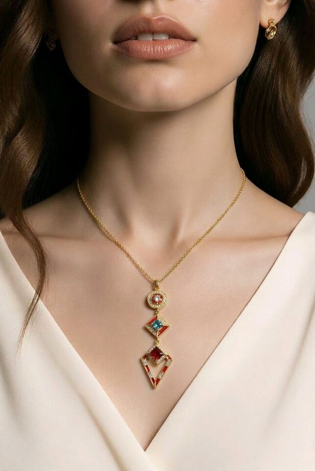 KIRMIZI MİNELİ GEOMETRİK ŞEKİLLİ GOLD ÇELİK KOLYE