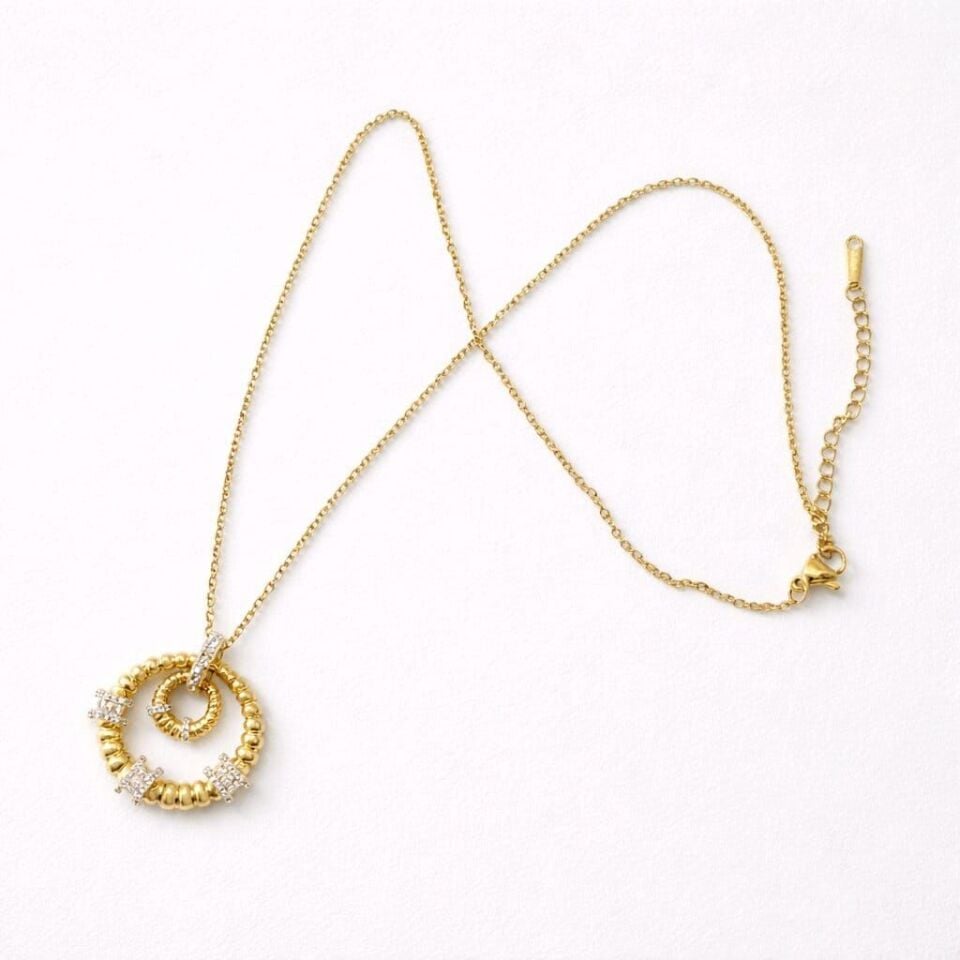 MADALYON FORMUNDA ZİRKON TAŞLI GOLD ÇELİK KOLYE