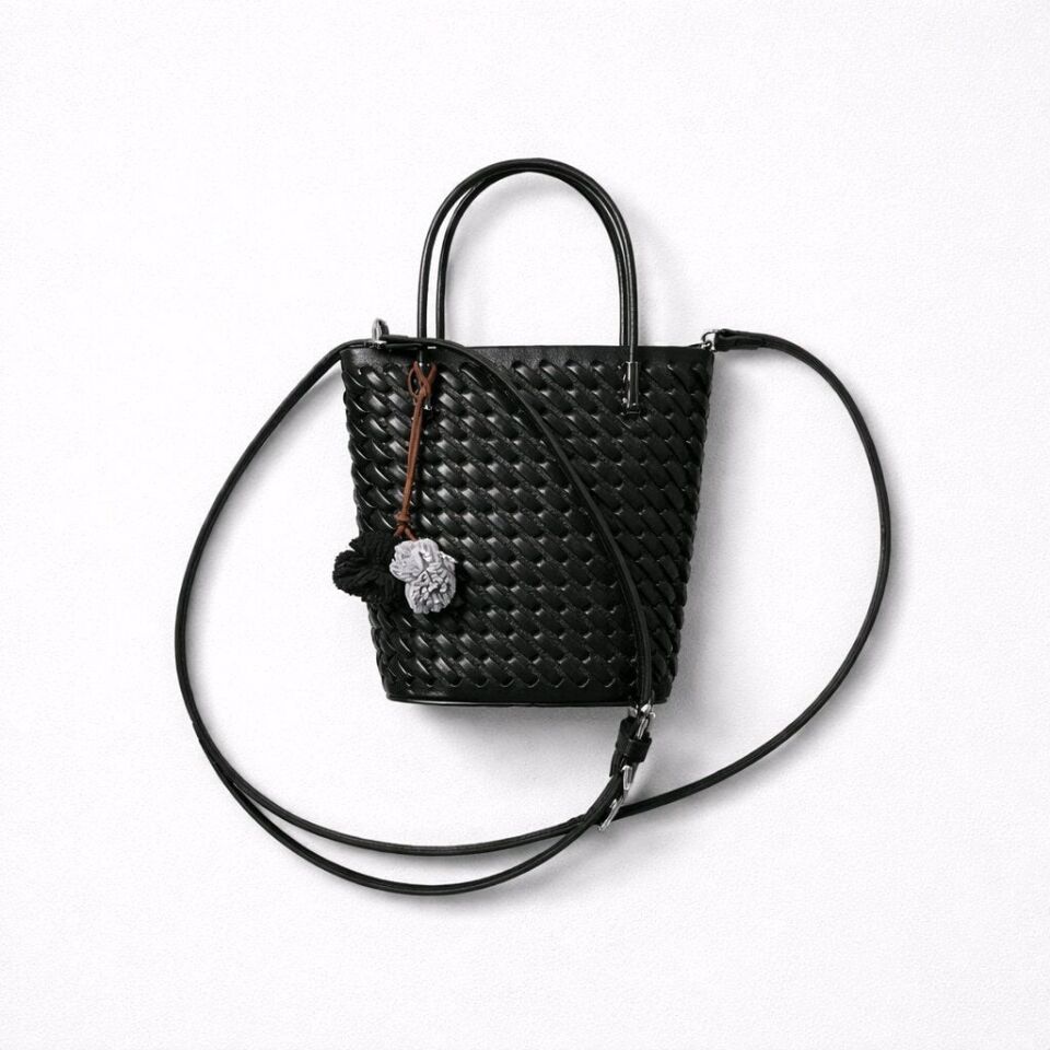 SİYAH ÖRGÜ TASARIMA SAHİP KISA SAPLI ÇANTA