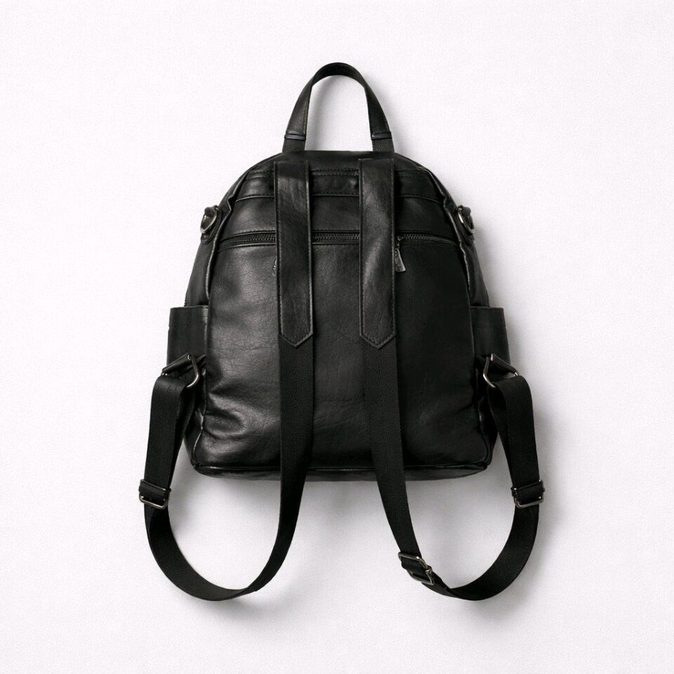 SOFT DERİ SİYAH SIRT ÇANTASI ÜSTTEN TEK FERMUAR