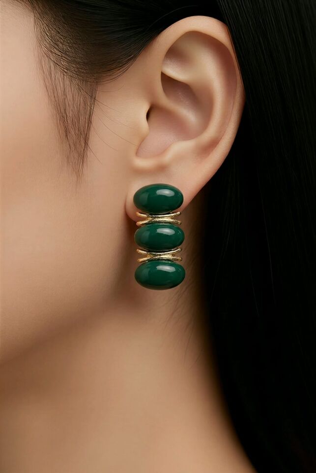 YEŞİL MİNELİ ÜÇLÜ OVAL TASARIM GOLD KÜPE