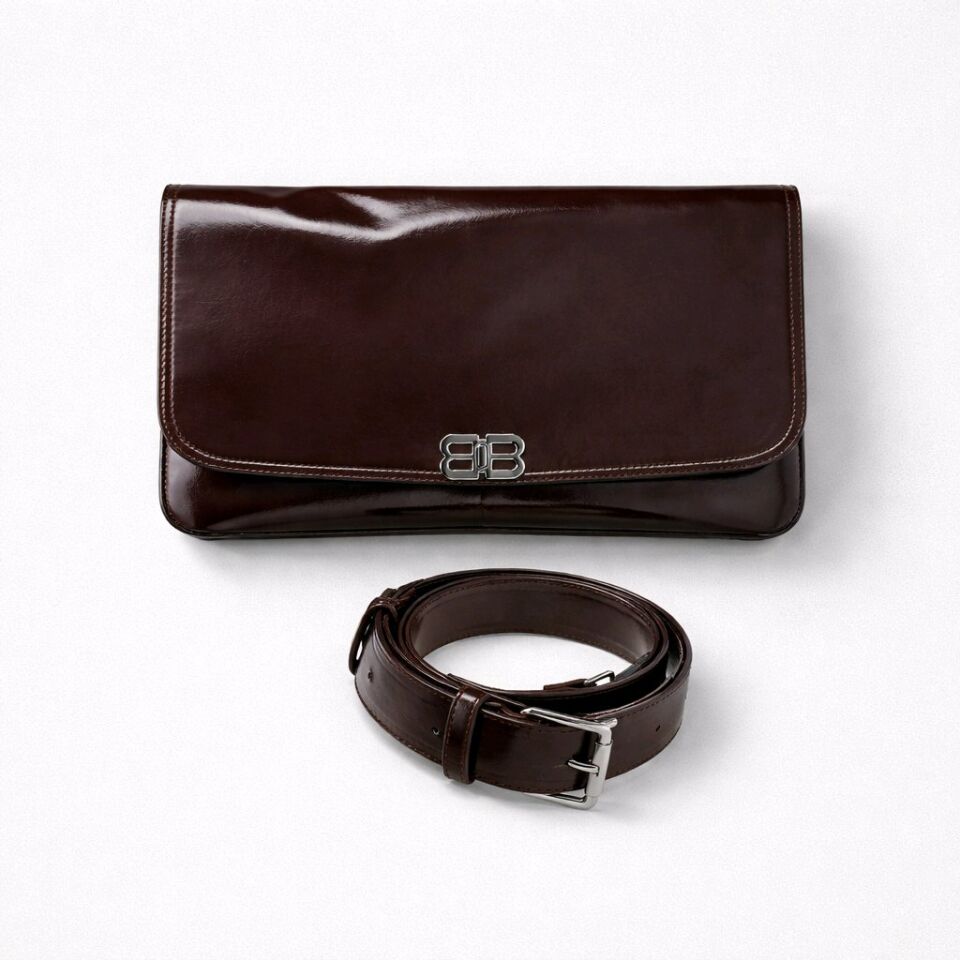 KENDİNE ÖZGÜ BB LOGOLU, ACI KAHVE KAPAKLI PORTFÖY ÇANTA