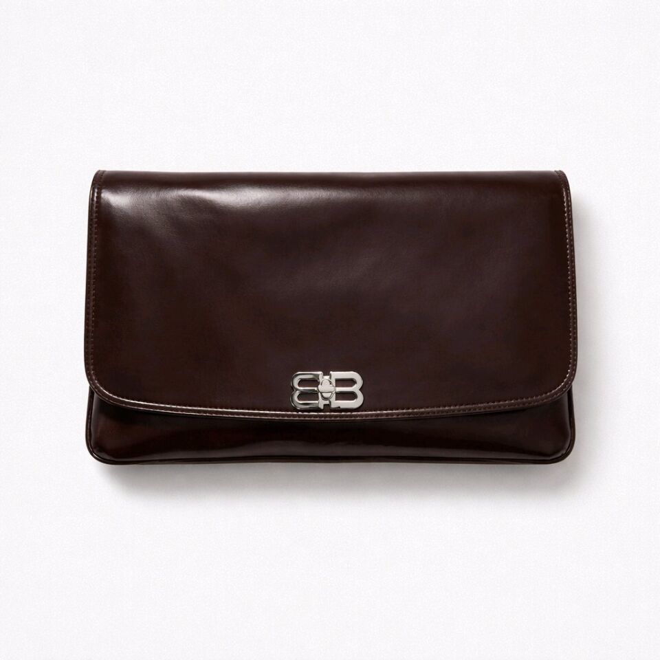 KENDİNE ÖZGÜ BB LOGOLU, ACI KAHVE KAPAKLI PORTFÖY ÇANTA