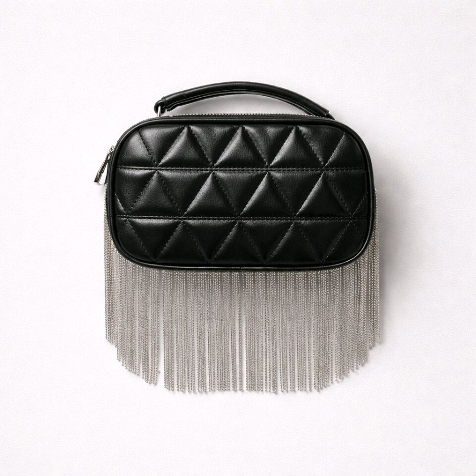 KAPİTONE DESENLİ KÜÇÜK ZİNCİR DETAYLI EL KOL ÇANTASI