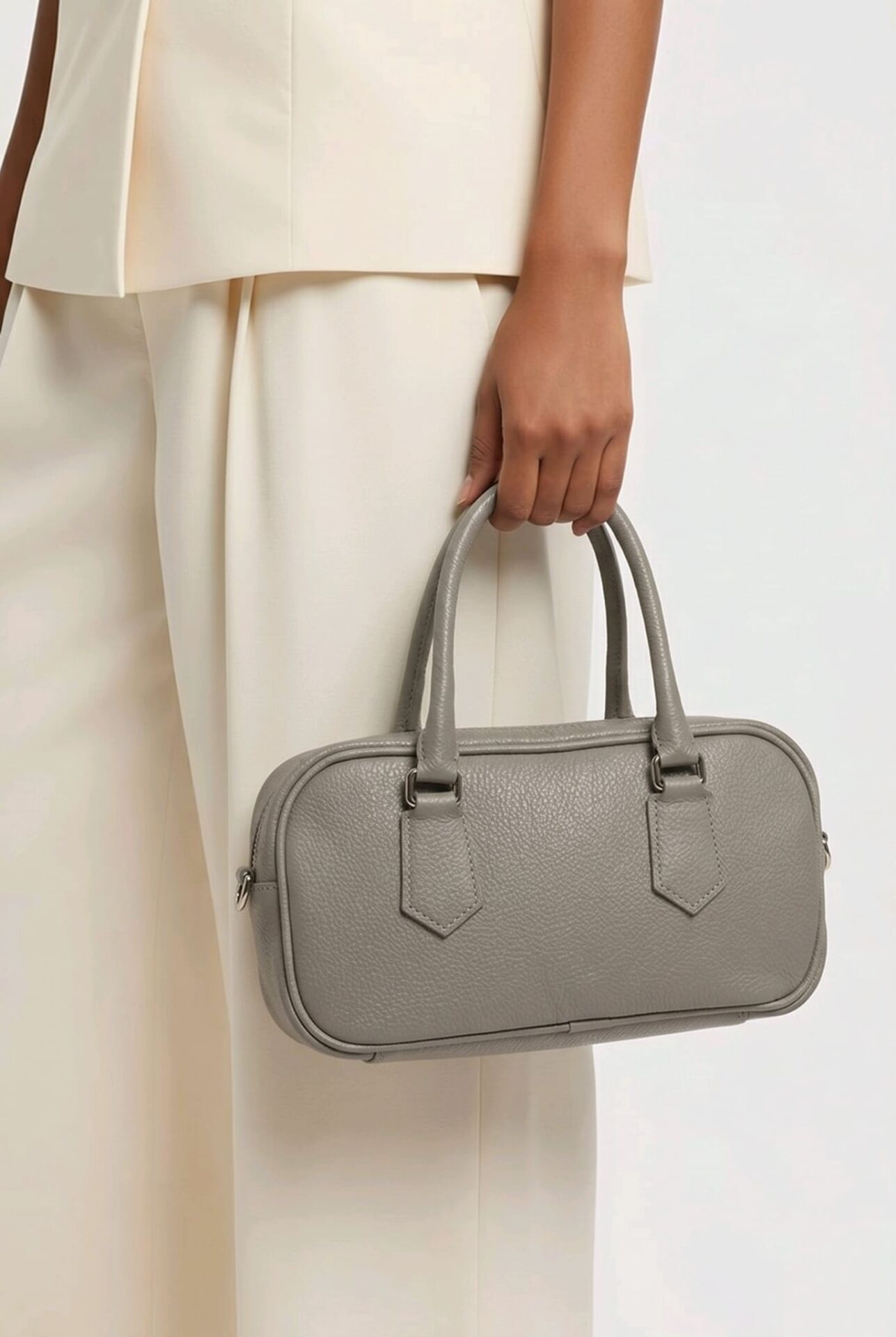 %100 HAKİKİ DERİ GRİ KÜÇÜK EL ÇANTASI