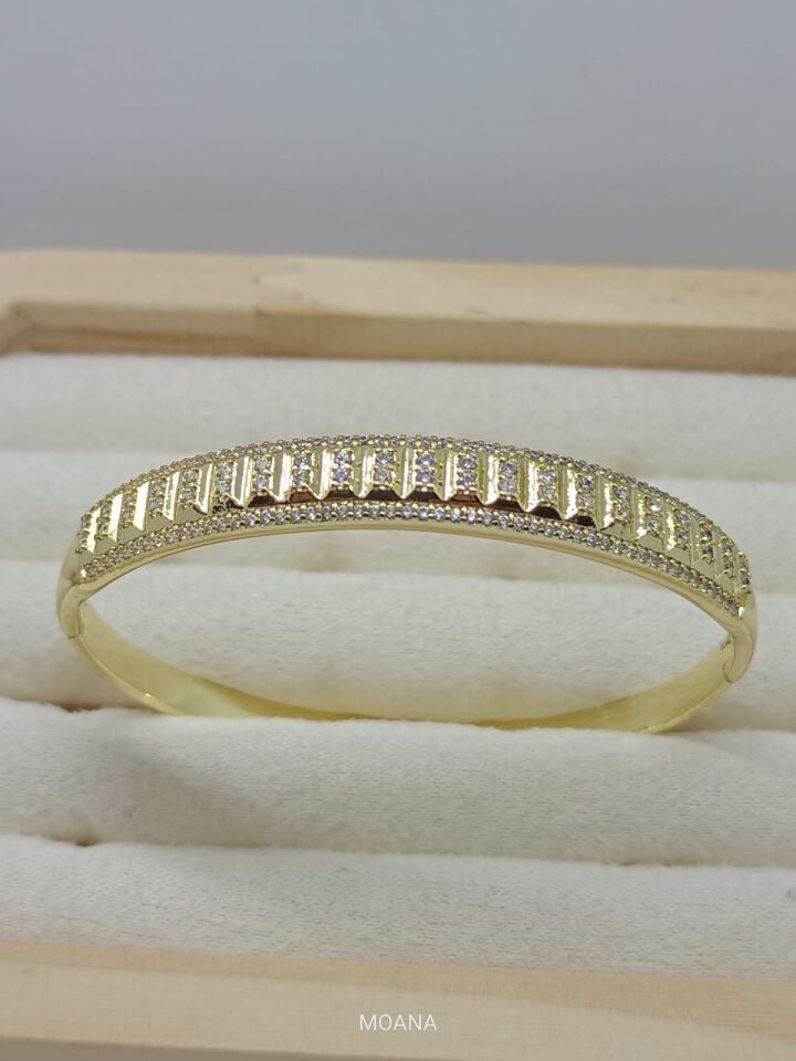 XUPİNG MARKA DİKEY ŞERİTLİ VE TAŞLI BİLEKLİK