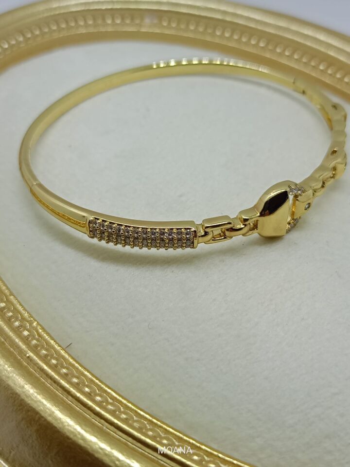 XUPİNG MARKA KİLİT DETAYLI GOLD BİLEKLİK