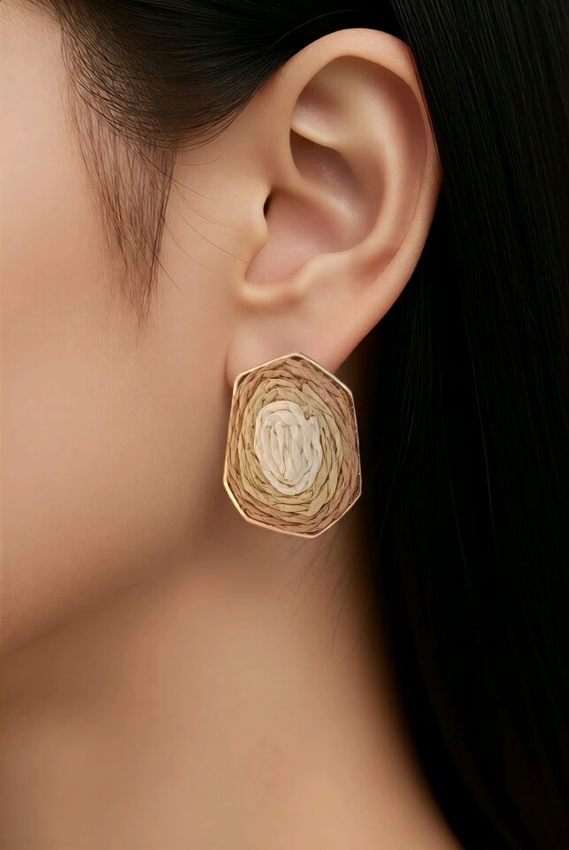 GEOMETRİK HASIR DETAYLI MODERN KÜPE