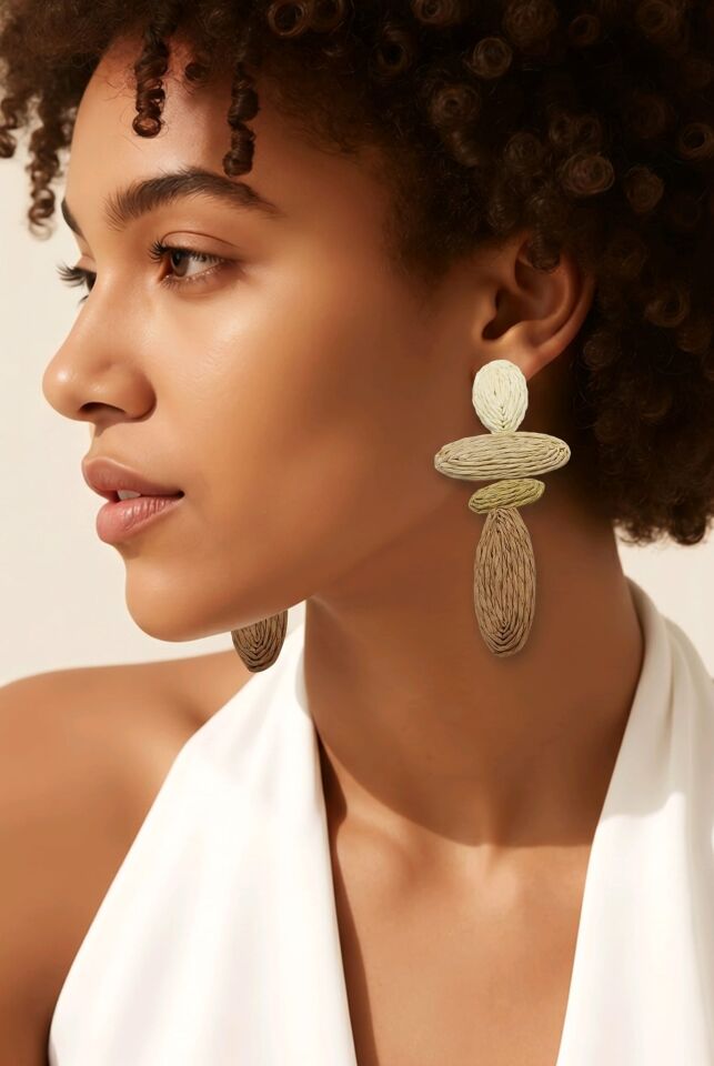 FARKLI GEOMETRİK ŞEKİLLİ BOHEM HASIR KÜPE